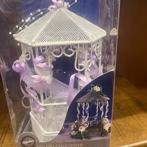 Wilton White and Lavender Gazebo Decoration